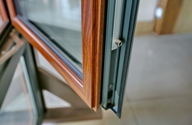 Como é o processo de processamento do perfil de alumínio?